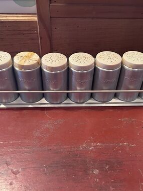 Aluminum Spice Shaker Set with Cream Lids - 8 Pack